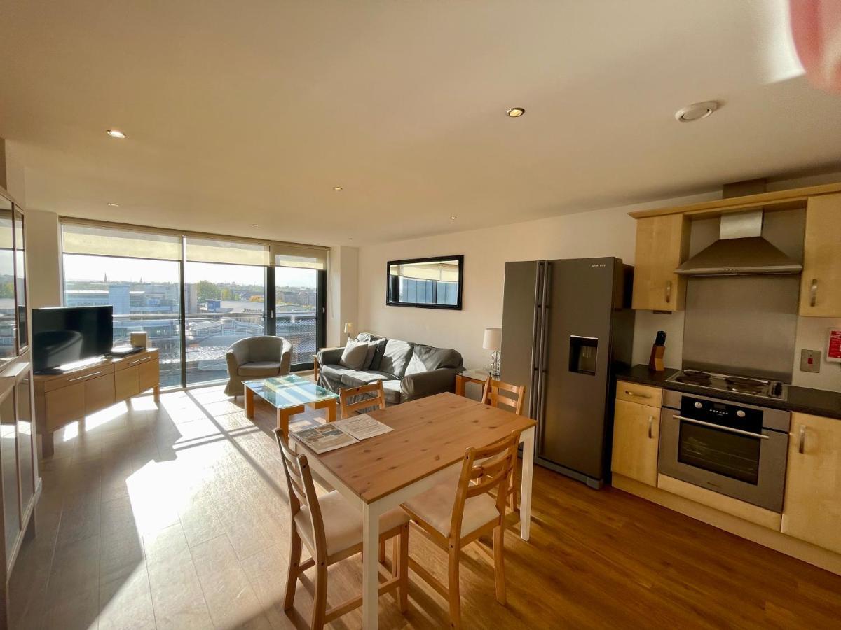 River Heights Glasgow Bagian luar foto